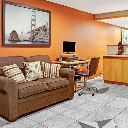 Super 8 By Wyndham Albany Motel Luaran gambar